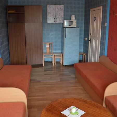 Chernobyl Type Rooms In A Block Flat House Šiauliai Buitenkant foto
