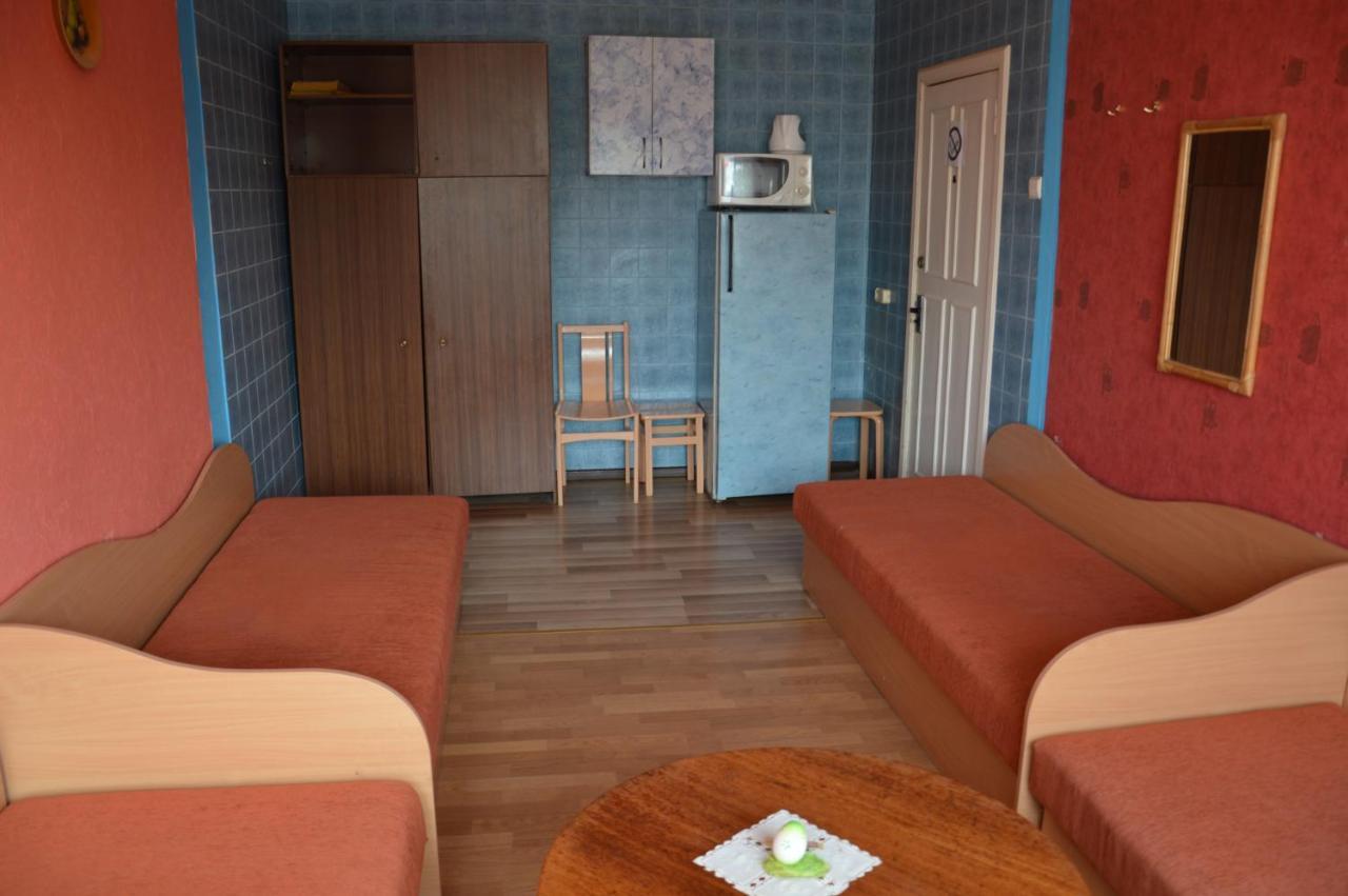 Chernobyl Type Rooms In A Block Flat House Šiauliai Buitenkant foto