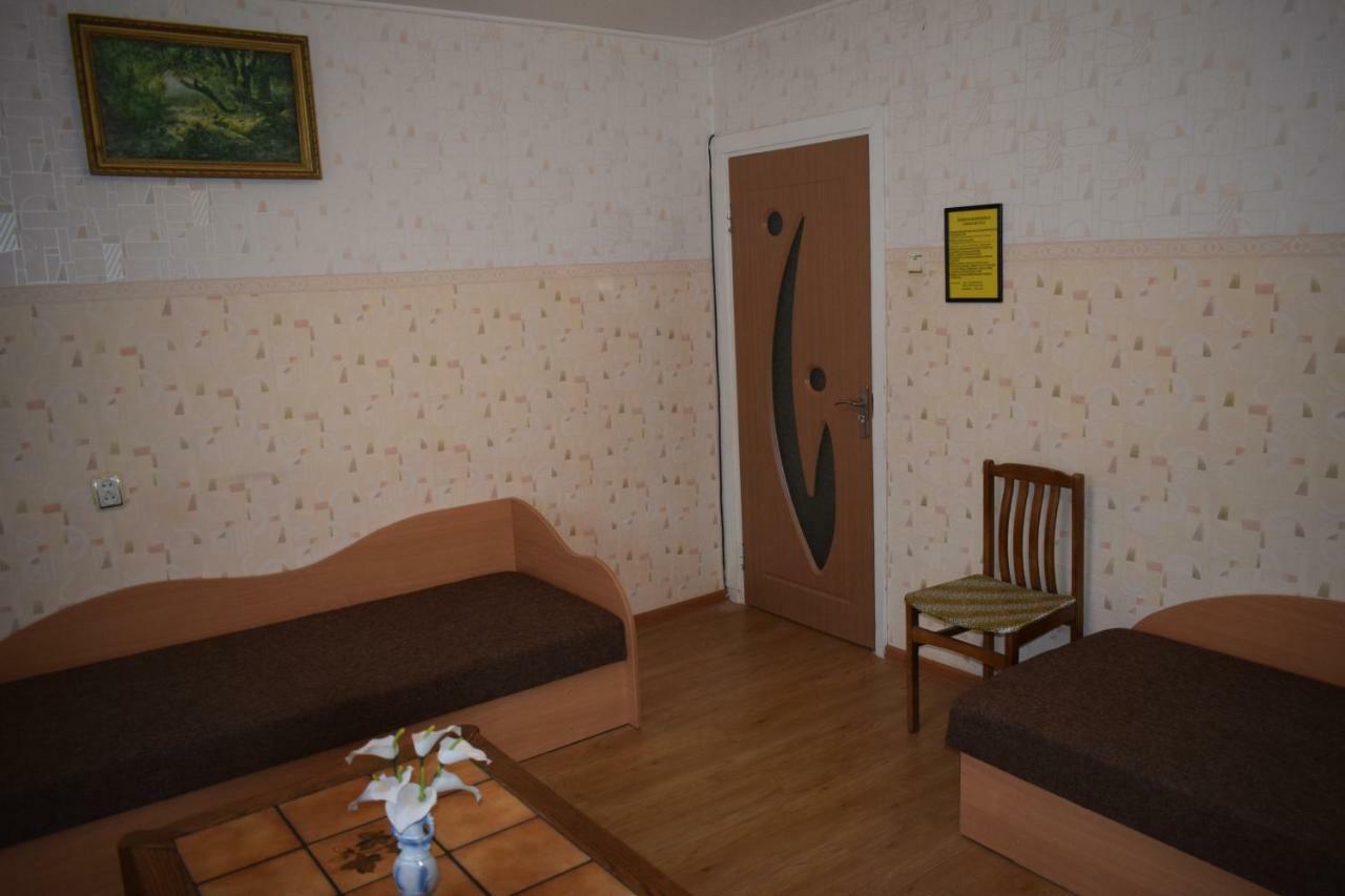 Chernobyl Type Rooms In A Block Flat House Šiauliai Buitenkant foto