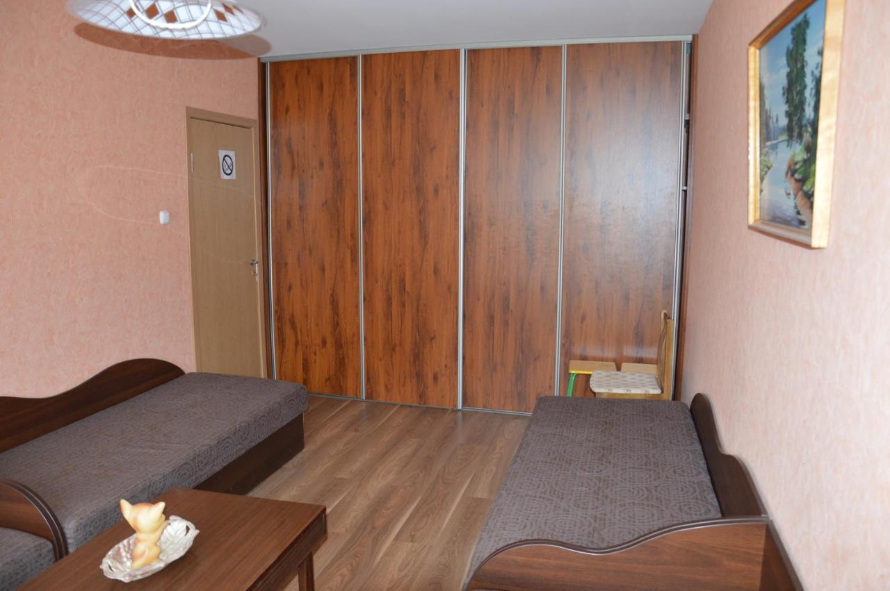 Chernobyl Type Rooms In A Block Flat House Šiauliai Buitenkant foto