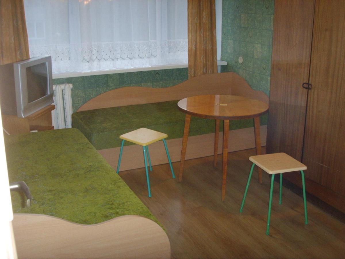 Chernobyl Type Rooms In A Block Flat House Šiauliai Buitenkant foto