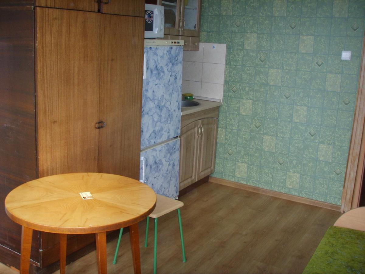 Chernobyl Type Rooms In A Block Flat House Šiauliai Buitenkant foto